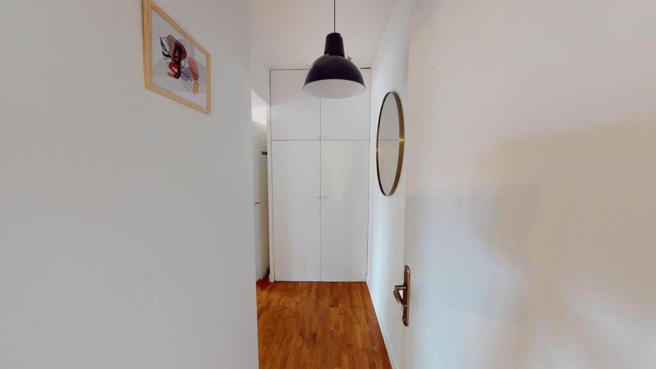Live Like A Local Stylish 2Br With Balcony & Parking Apartamento Saint-Denis-en-Margeride Exterior foto